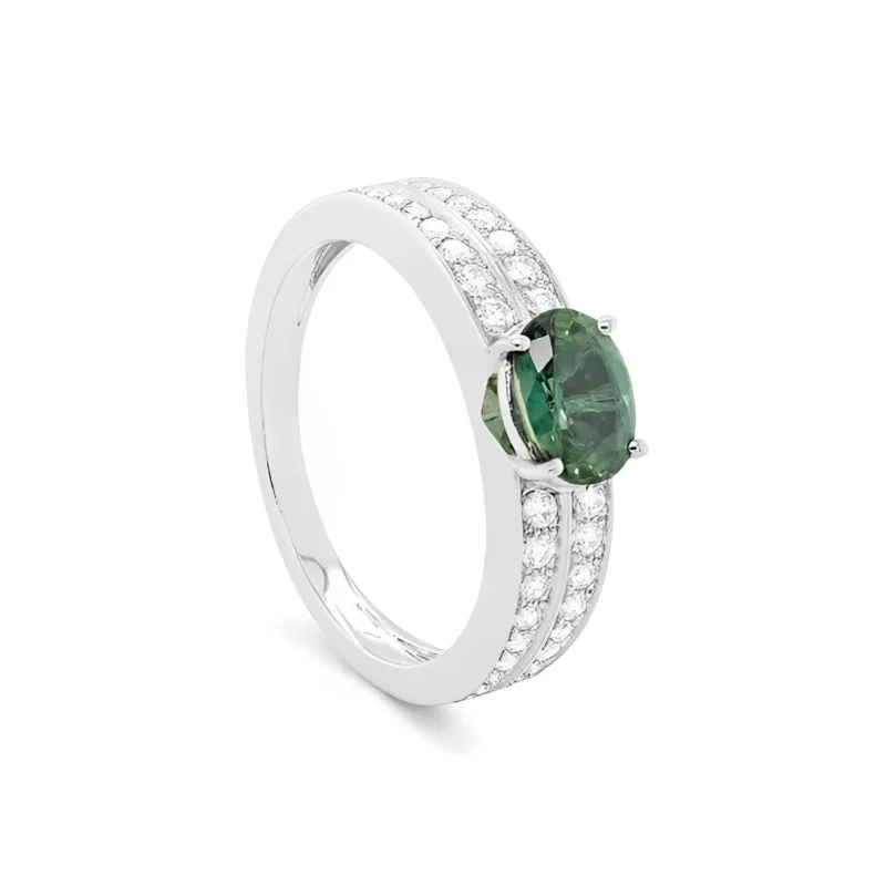 Bague en Or blanc 18 carats sertie d'une émeraude et 36 diamants - Esmeralda
